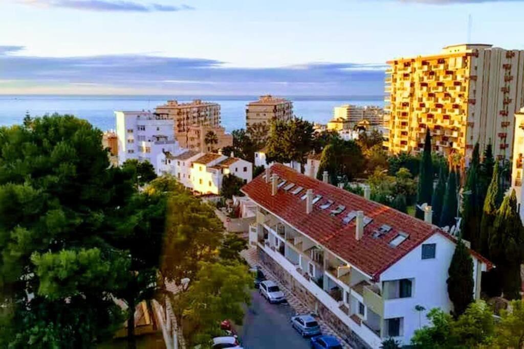 Beautiful Sea Views Cozy Apartment 350 M From Beach Benalmádena Zewnętrze zdjęcie