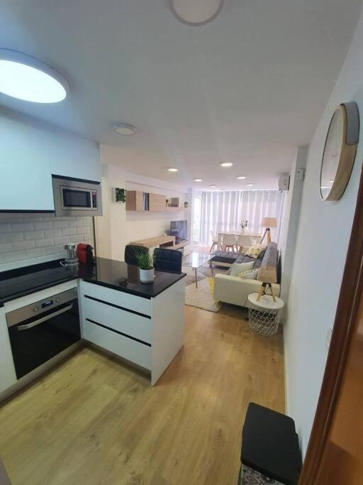 Beautiful Sea Views Cozy Apartment 350 M From Beach Benalmádena Zewnętrze zdjęcie