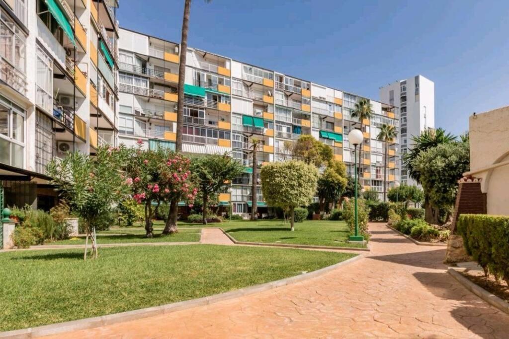 Beautiful Sea Views Cozy Apartment 350 M From Beach Benalmádena Zewnętrze zdjęcie